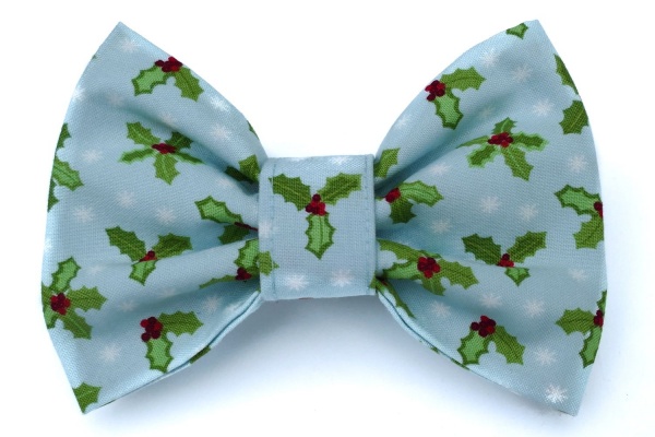 Ditsy Holly Christmas Bow Tie