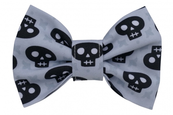 Pre-tied Bow Tie With Skulls & Crossbones Print – Adjustable Elastic Clip-On, Classic Style - View #3