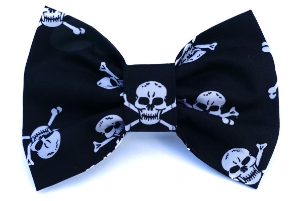 Pirate Skull Bow Tie
